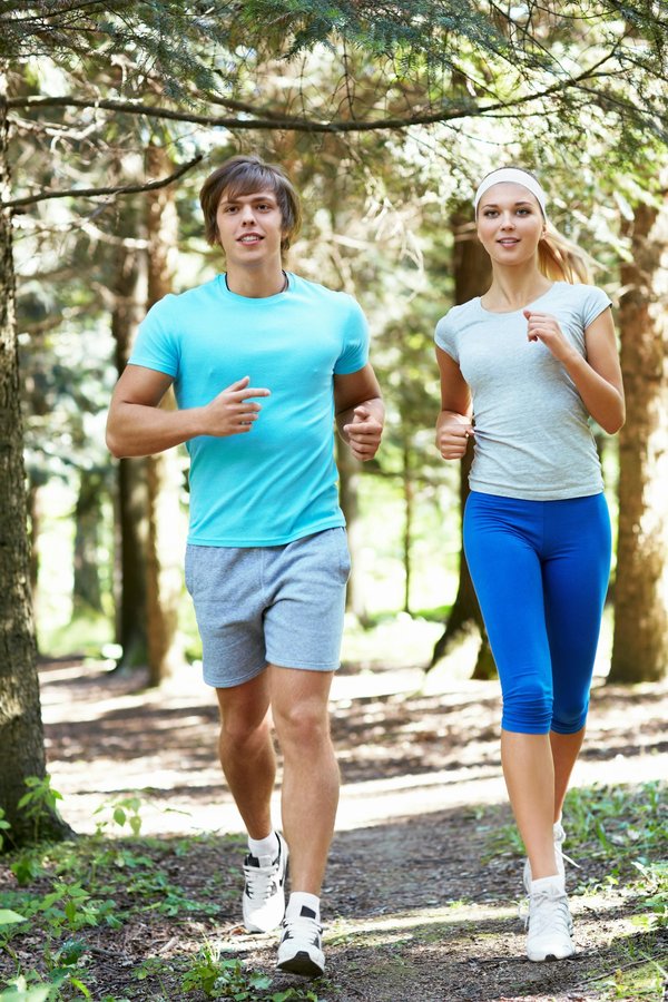 Comment les activités de plein air peuvent-elles être intégrées dans un programme de perte de poids pour plus de plaisir et d'efficacité ?